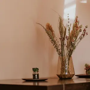 κάντε κράτηση εδώ